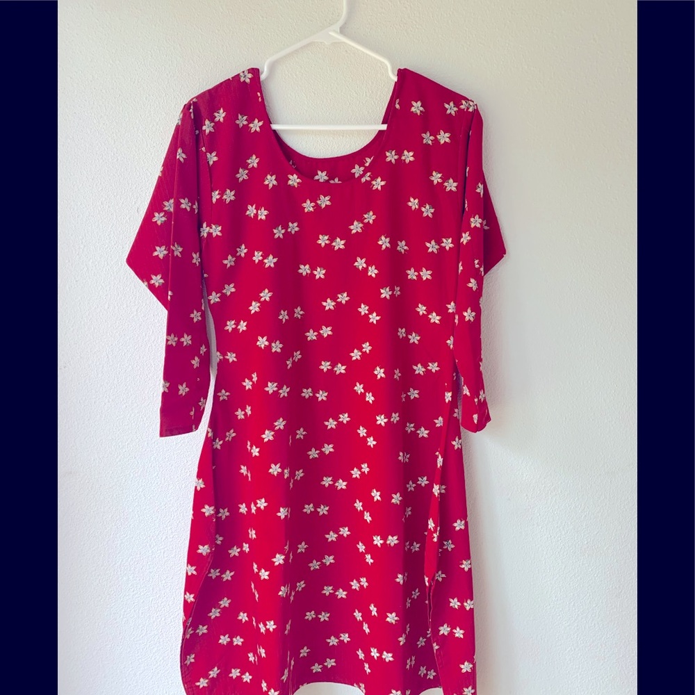 VTG red daisy dress